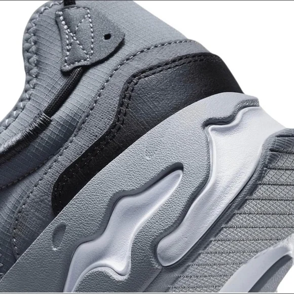 🆕 Nike React Live SE Stadium Grey Shoes Mens 7 🔥 - Picture 7 of 7